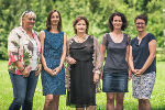 Regionale Vernetzerinnen für die Bibliotheken: Doris Weihs (RBB Steirischer Zentralraum), Mag.a Karin Hebenstreit (RBB Südoststeiermark), Angelika Enhuber (RBB Liezen), Silke Reitbauer-Rieger (RBB Obersteiermark Ost) mit Landesrätin Mag.a Ursula Lackner (Mitte) © Lesezentrum Steiermark Regionale Vernetzerinnen für die Bibliotheken: Doris Weihs (RBB Steirischer Zentralraum), Mag.a Karin Hebenstreit (RBB Südoststeiermark), Angelika Enhuber (RBB Liezen), Silke Reitbauer-Rieger (RBB Obersteiermark Ost) mit Landesrätin Mag.a Ursula Lackner (Mitte) © Lesezentrum Steiermark