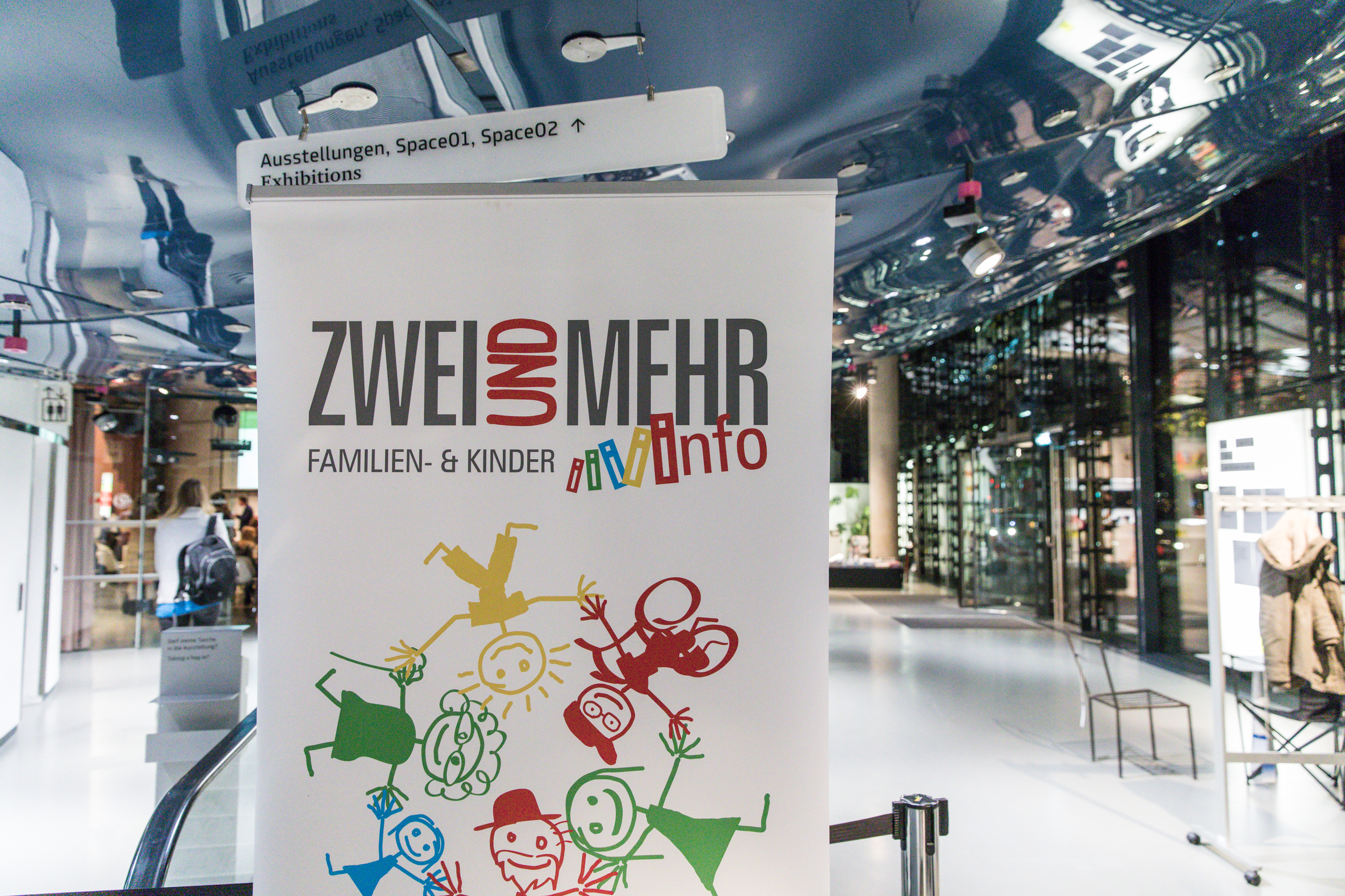 ZWEI UND MEHR