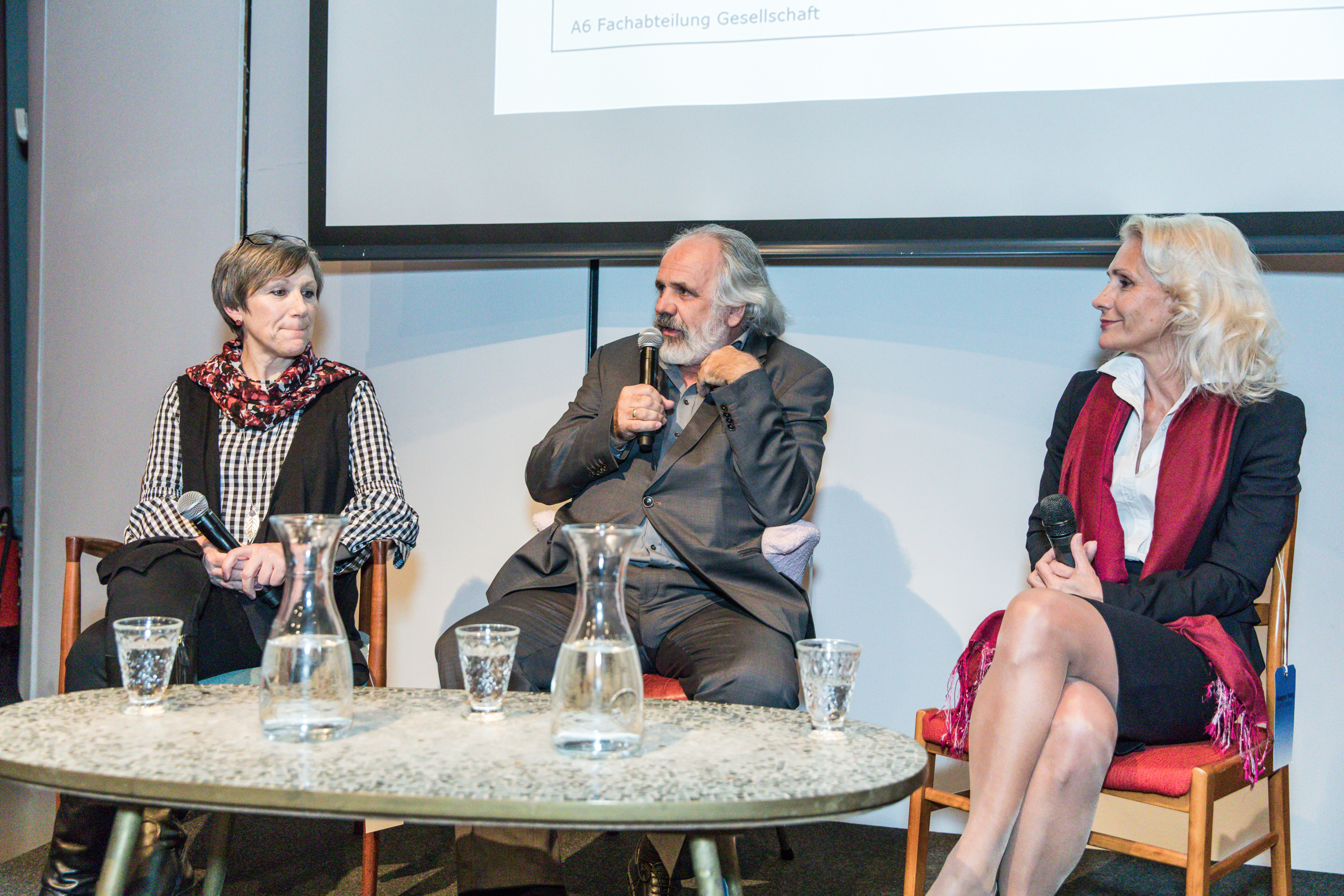 v.l.n.r.: Doris Fleck (Institut für Familienfragen), Dr. Philip Streit (Institut für Kind, Jugend und Familie),  Prof.in Dr.in Martina Leibovici-Mühlberger, MSc