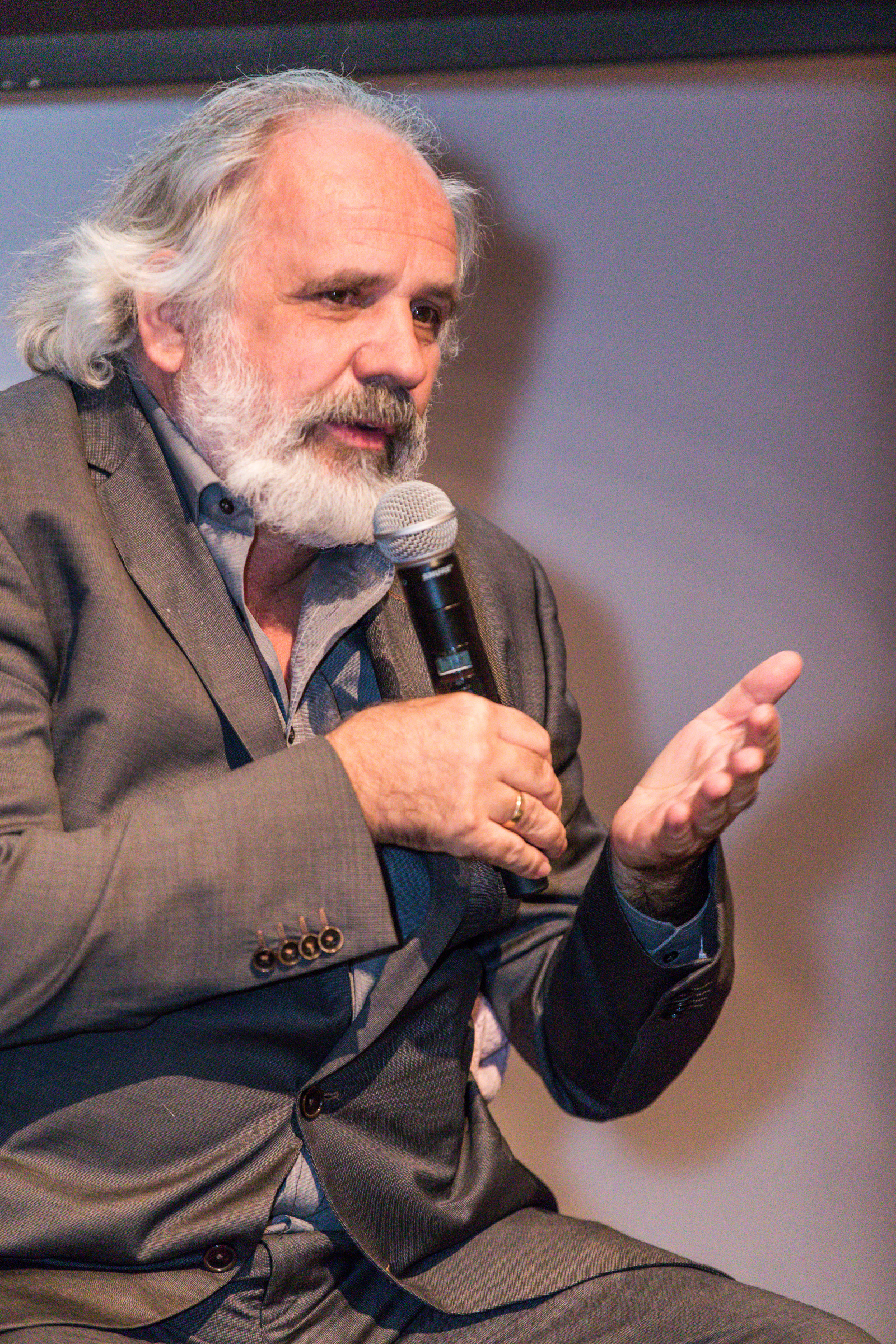 Dr. Philip Streit (Institut für Kind, Jugend und Familie)