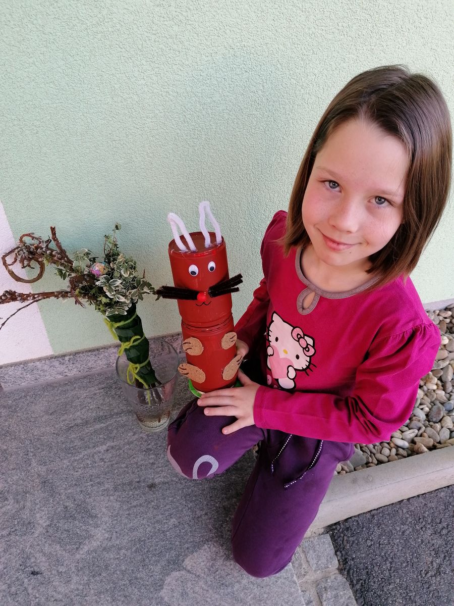 Marie macht aus alten 🥫 Dosen, passend zur Osterzeit,  OSTERHASEN.